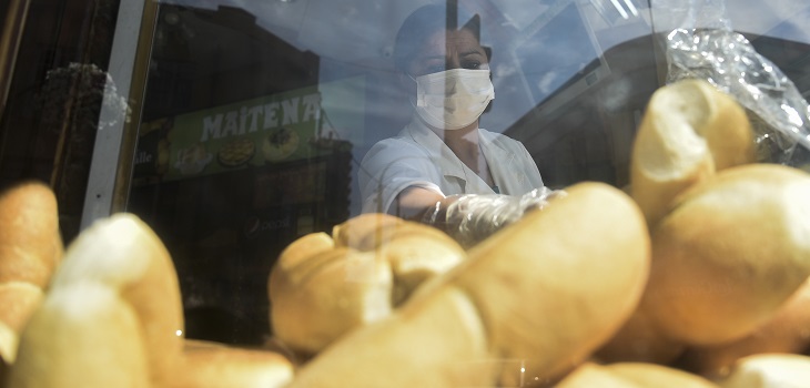 IPC de abril registró nula variación: subió el pan y la cerveza y bajó el vestuario