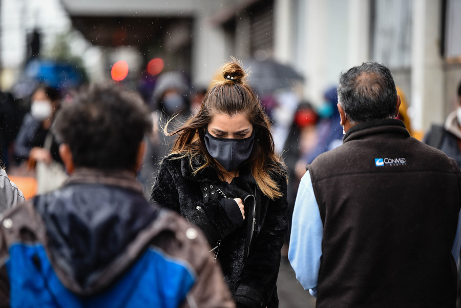 Reporte de Google revela cuáles son las regiones de Chile que menos respetan el confinamiento