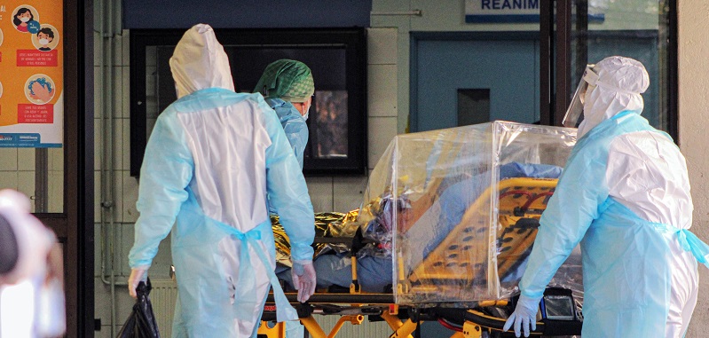 Casos de coronavirus en Chile llegan a 77.961: ya se superó la barrera de los 800 muertos
