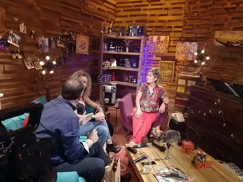 Andrea Tessa y la especial conexión con su perro Patán en su nuevo programa