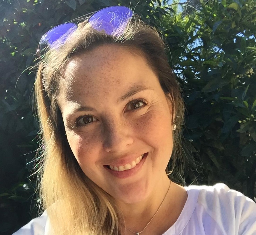 Desde Ucrania: periodista Chriss Mc Millan reveló que fue madre de mellizos y compartió imágenes