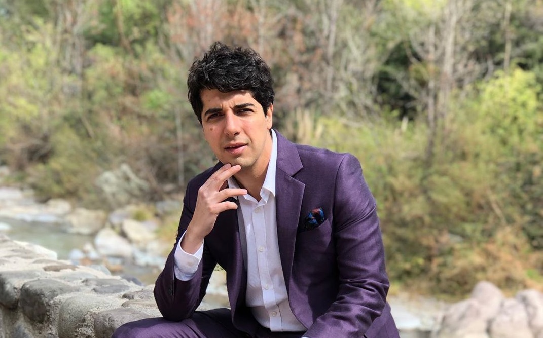 A Roberto Van Cauwelaert también lo golpeó la crisis de TVN: fue despedido por videollamada