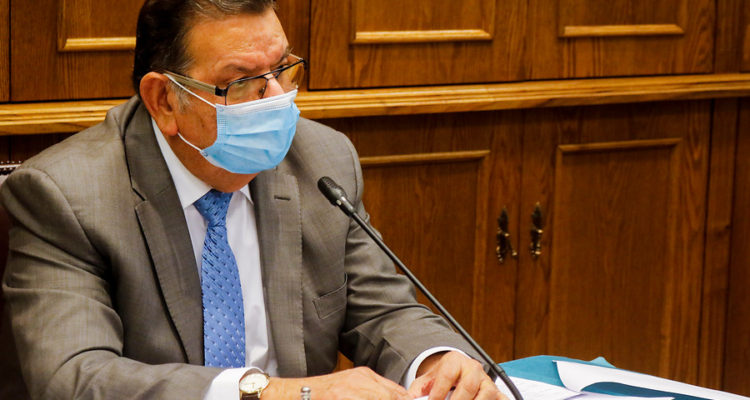 Senador Quinteros tras viajar contagiado: 