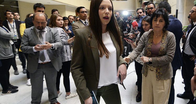 Diputada Flores presentó orden médica para no ir al Congreso pero mantuvo sus actividades en terreno