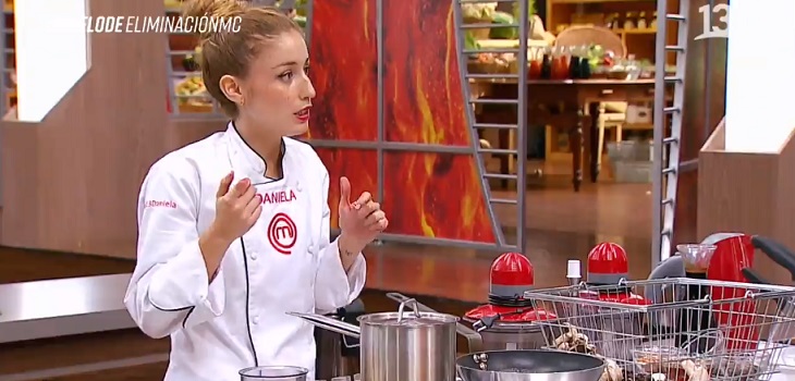 Daniela Castro se defendió de críticas en Twitter por capítulo donde pidió ayuda a Leonora e Ignacio