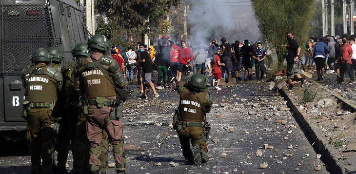 22 personas detenidas dejó protesta de vecinos de El Bosque que acusan falta de alimentos