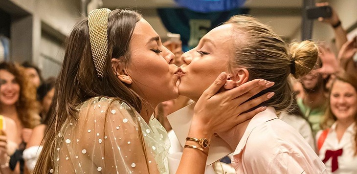 Danna Paola y Ester Expósito se despidieron de 'Élite' entre lágrimas y con sentidos mensajes