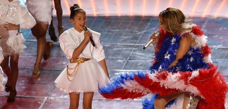 La hija de JLO y Marc Anthony escribió su primer libro a los 12 años: busca enseñar a rezar a niños