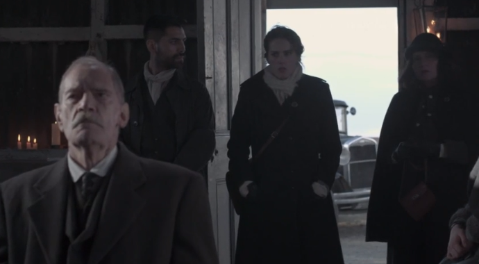 Asesinato de indígenas a manos de Raymond marcaron tercer capítulo de “Helga y Flora”