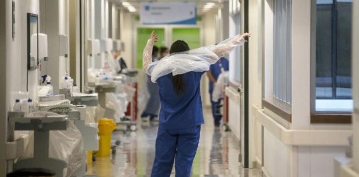 252 funcionarios de la salud tienen coronavirus en región de Valparaíso: 290 cumplen cuarentena