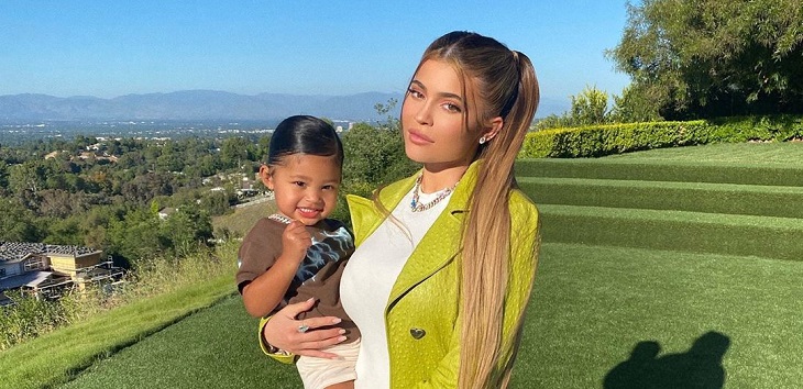 La sorprendente colección de zapatos de la pequeña hija de Kylie Jenner: tiene más de 30 pares