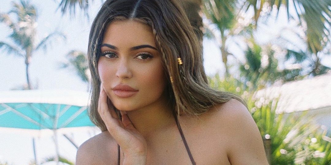 Kylie Jenner se suma a colorida tendencia de manicure: es muy sencilla de lograr