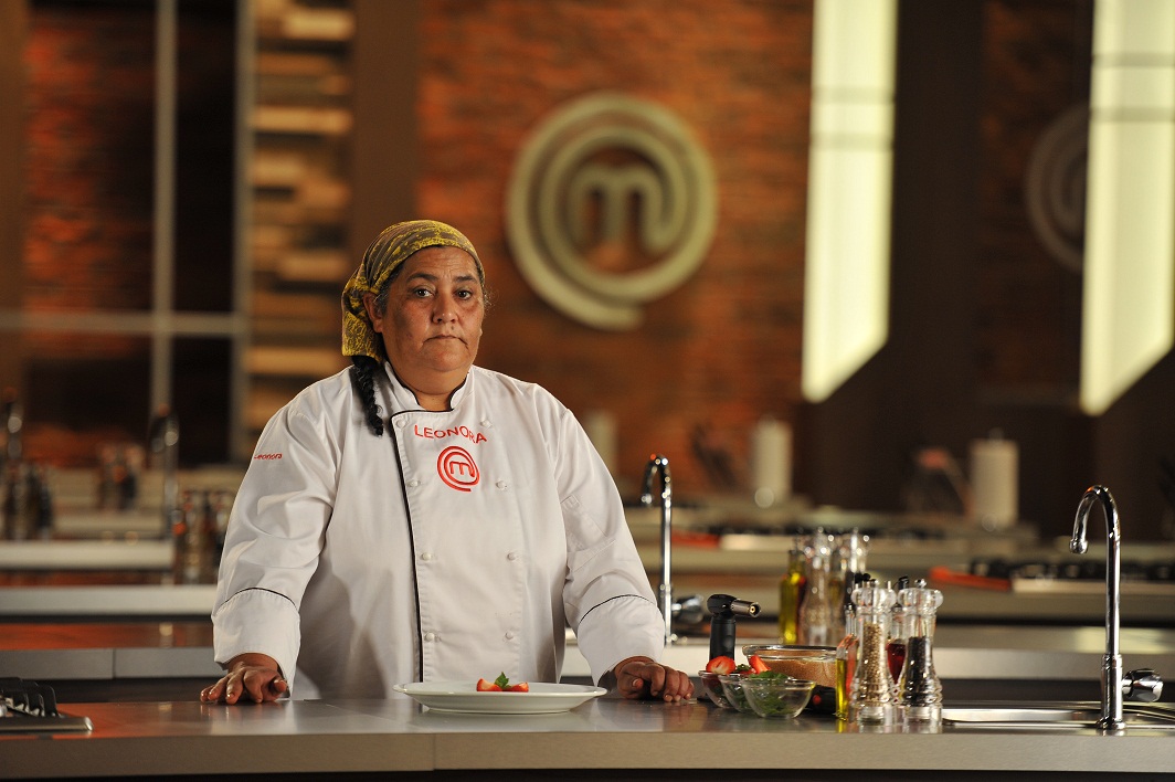 Lejos de Santiago: Leonora de 