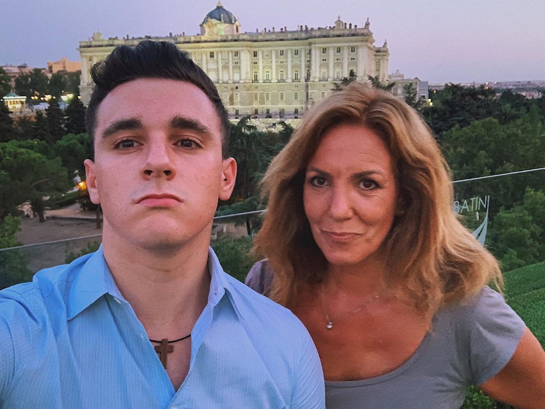 Anécdota se hizo viral: madre se llevó por error un objeto del supermercado y su hijo la delató