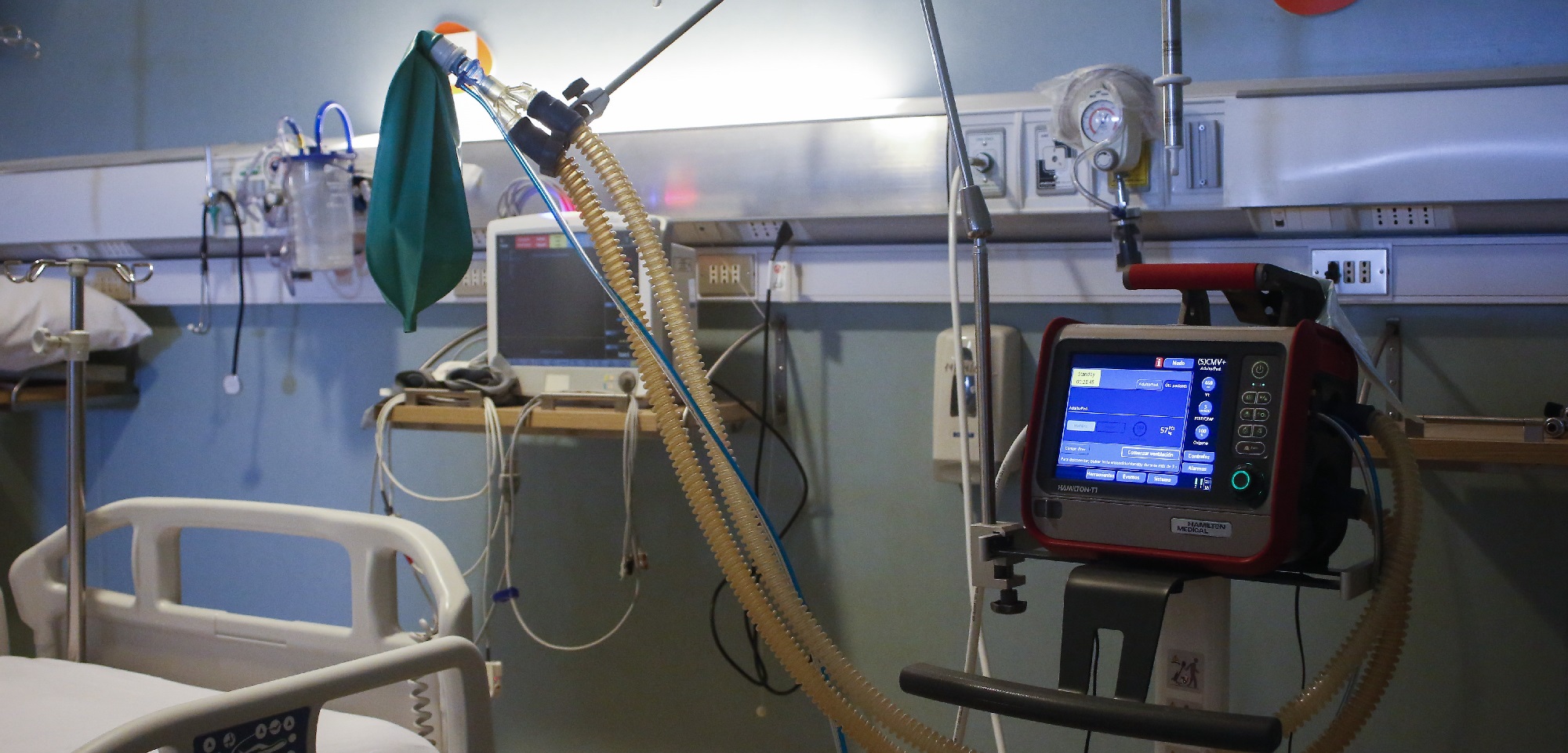 Lo que realmente implica estar intubado: algunos pacientes deben aprender a comer de nuevo