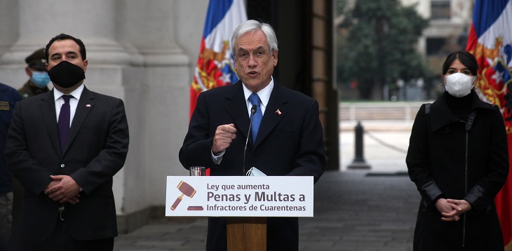 Presidente Piñera promulga ley que aumenta sanción a infractores de cuarentenas en el país