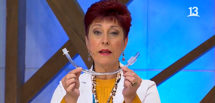 El potente llamado de la Dra. Herrera: mostró tubo que ocupan pacientes graves de COVID-19