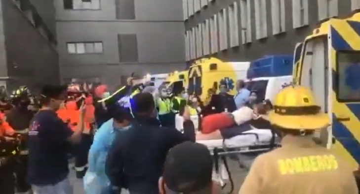 Bombero de Antofagasta es dado de alta entre aplausos tras superar al COVID-19