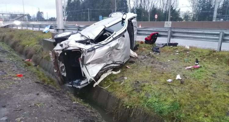 Dos muertos tras accidente de tránsito en Cabrero: víctimas fatales tenían 21 y 3 años