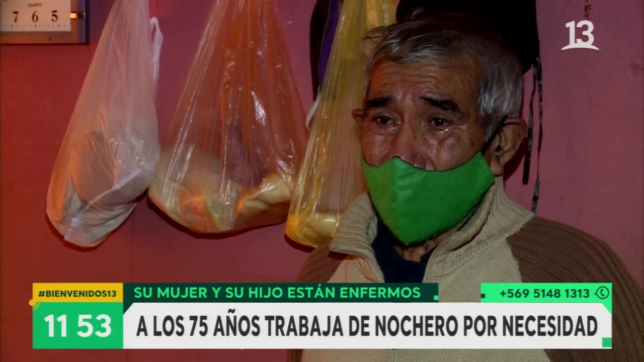 Bienvenidos y hombre de 75 años trabaja de nochero