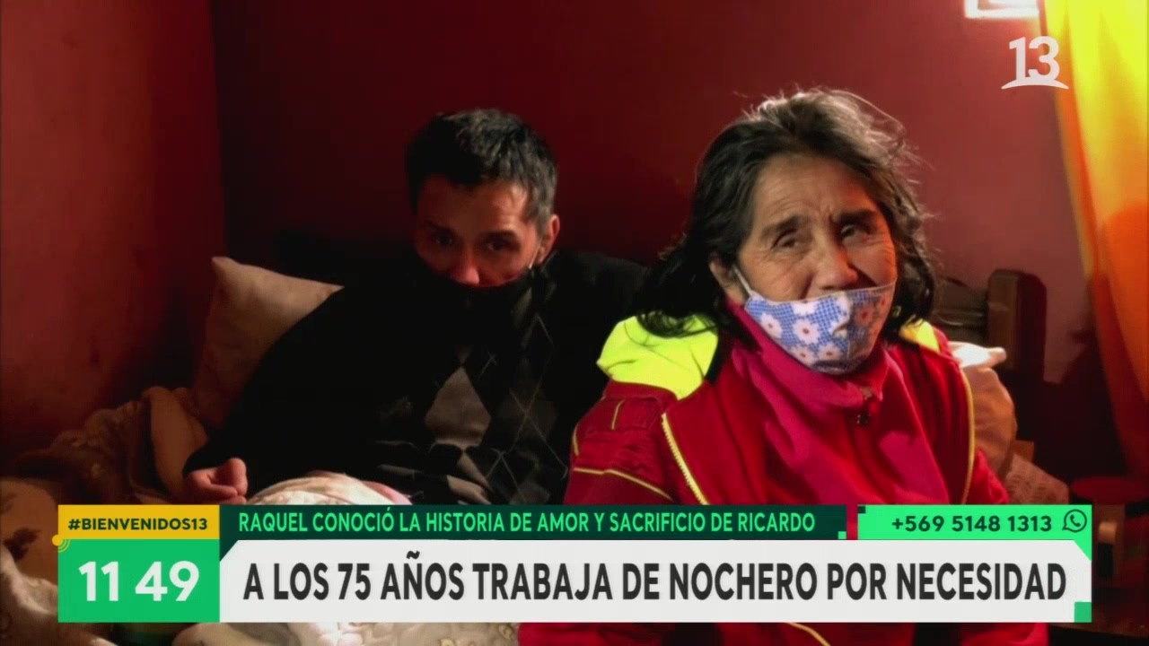 Bienvenidos y hombre de 75 años trabaja de nochero