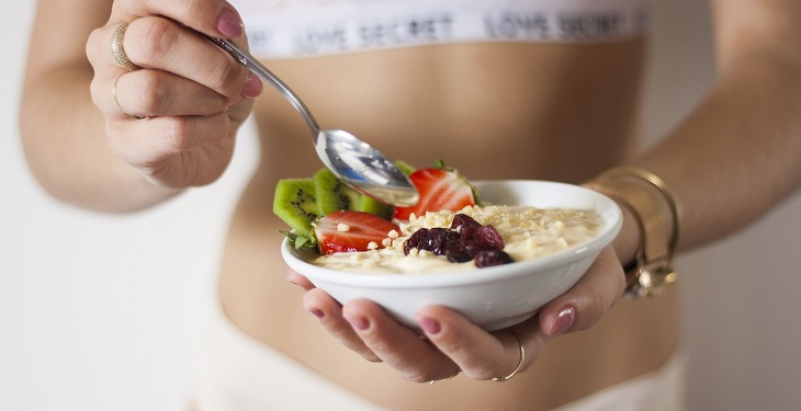 ¿Cuál es el mejor? Nutricionista detalló 4 tipos de yogur y cuál es el más consumido
