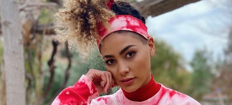 Camila Recabarren reveló en redes que sufre extraño síndrome que afecta a sus manos