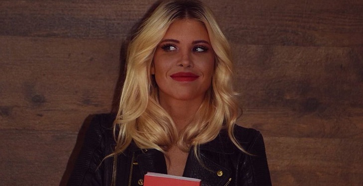 Coté López entregará canastas de alimentos con ganancias de su libro: 