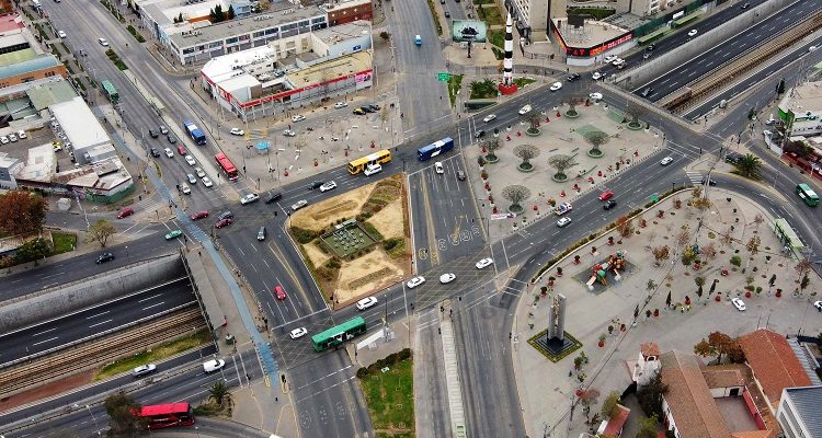 Especialistas explican los factores que tendrían que ocurrir para que la capital deje la cuarentena