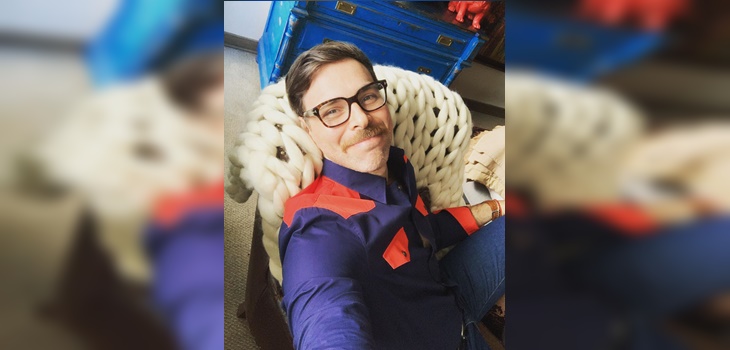 José Antonio Neme mostró íntimos espacios de su departamento en 'Hola Chile'