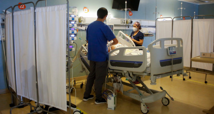 Sobreviviente de COVID-19 debe pagar cerca de $900 mil por tratamiento en Hospital Las Higueras