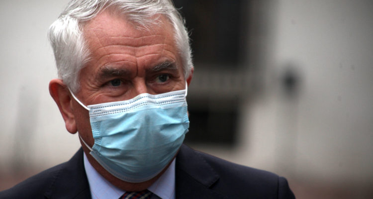 Enrique Paris por dichos de Mañalich: 