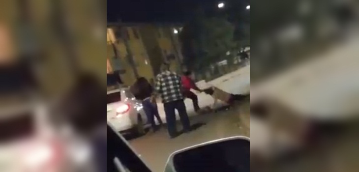 Mujer es brutalmente pateada durante riña en San Antonio: caso estaría vinculado a intento de robo