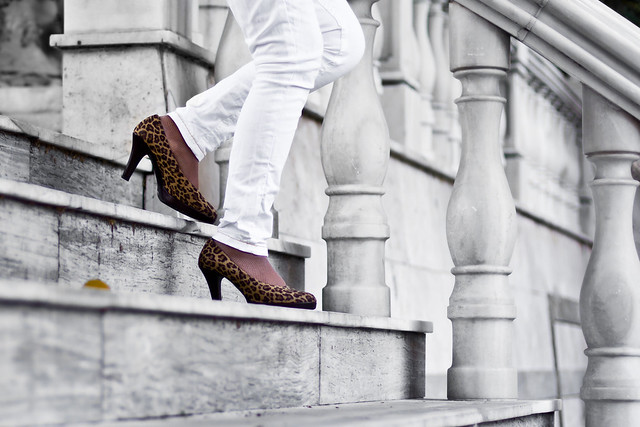 Los inconvenientes que podrías sufrir al cambiar los tacones por pantuflas en época de pandemia