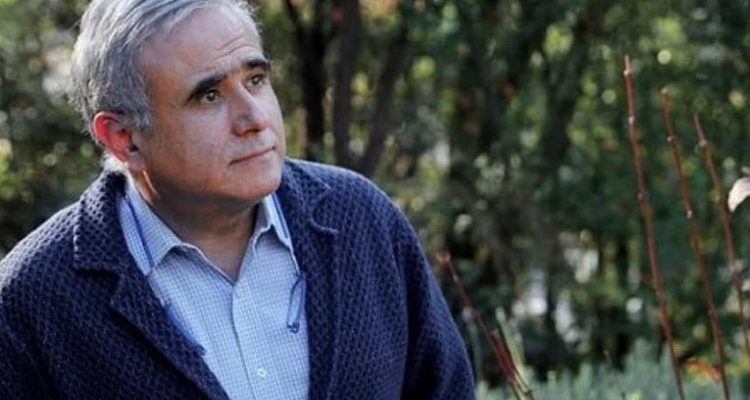 El doctor Ugarte comenta la llegada del ministro Paris: 