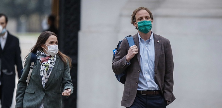 Seremi de Salud justificó caso de Arturo Zúñiga por no hacer cuarentena tras contagio de su chofer