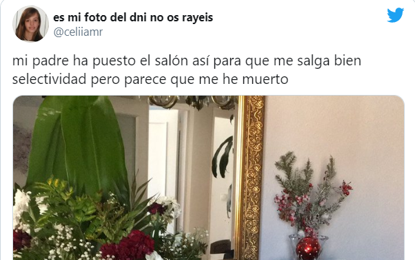 Padre armó altar para apoyar a hija en prueba de selección universitaria y resultado se volvió viral