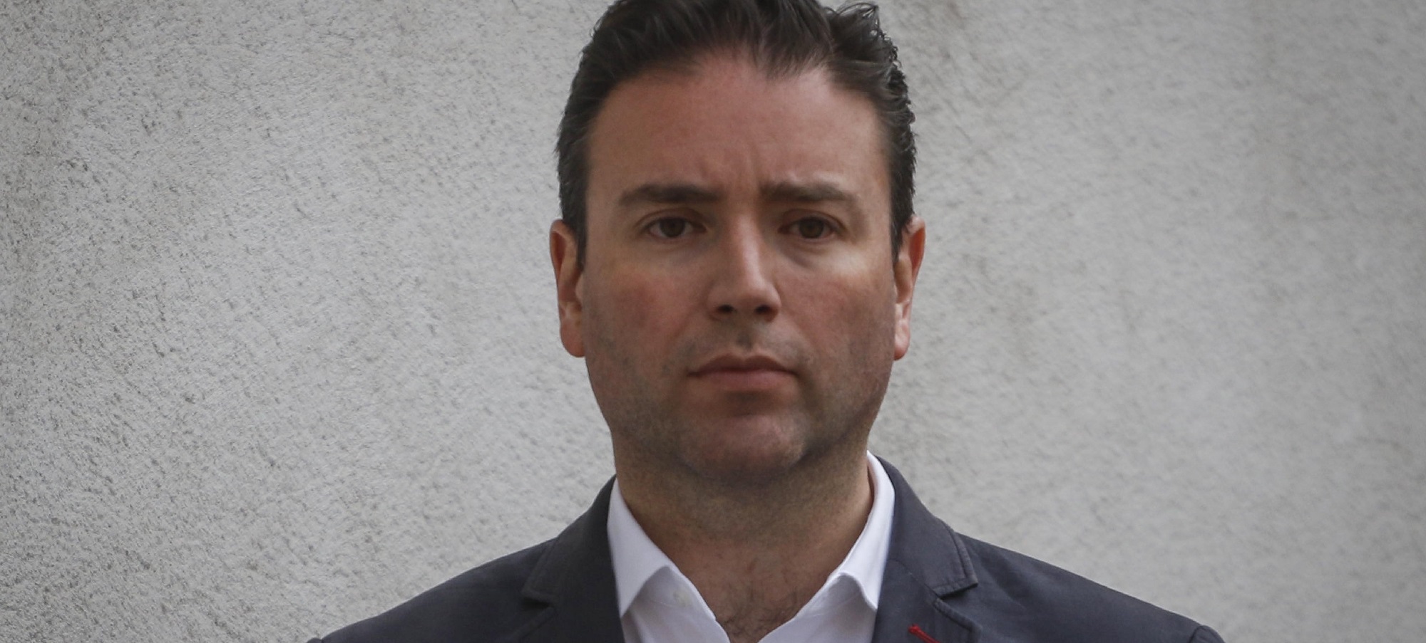 Christian Pino y su innovadora mascarilla que generó bromas y memes: fue creada por chilenos