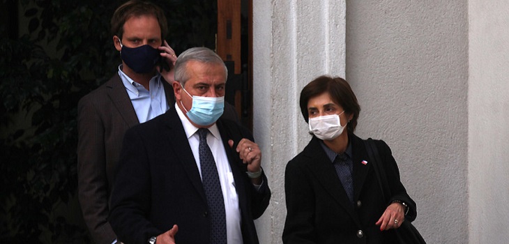 Contraloría inicia sumario a Minsal debido a errores en registro de casos positivos a COVID-19