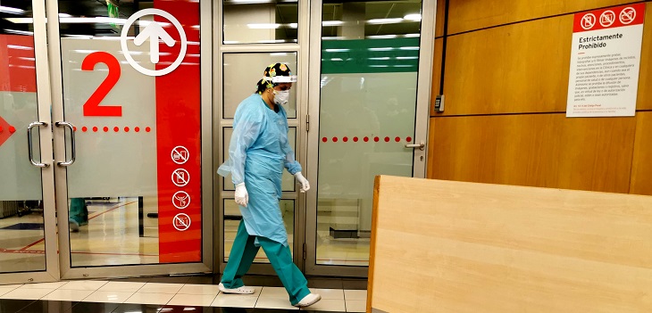 Clínica Alemana despidió a un centenar de trabajadores: acusan crisis económica por la pandemia