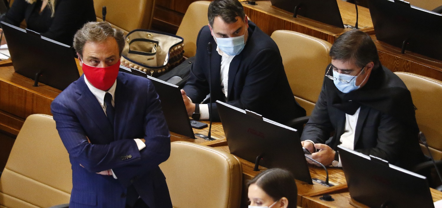 Algunos se arrepintieron y otros reafirmaron: así votó Chile Vamos el retiro del 10% de las AFP