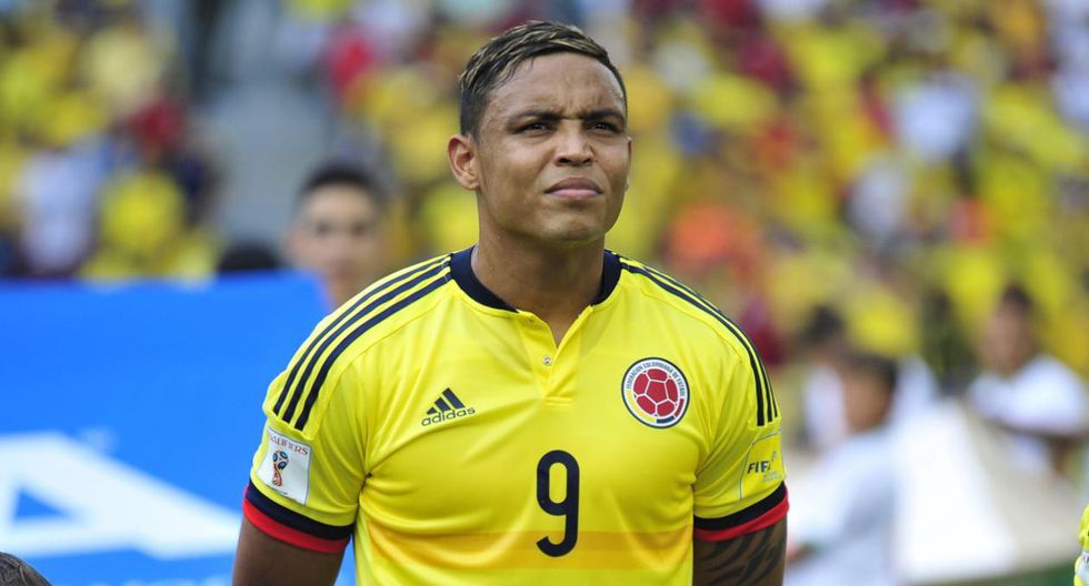 Futbolista colombiano Luis Muriel pasó susto en su casa: se golpeó la cabeza en accidente doméstico