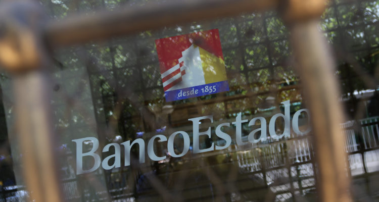 Gobierno confirma investigación por ataque informático a BancoEstado