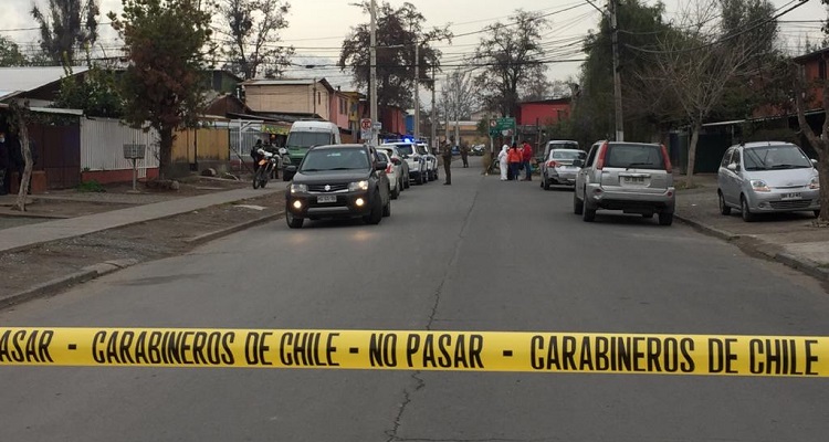 Investigan hallazgo de cuerpo al interior de contenedor de basura en Puente Alto