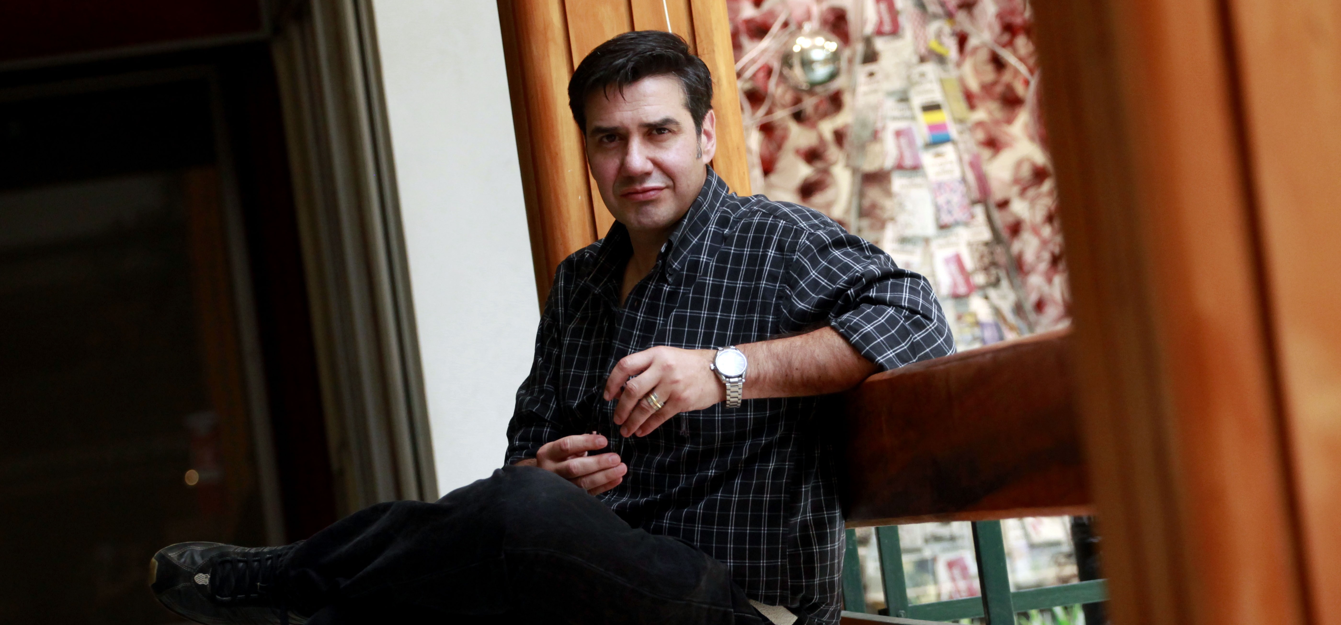 Jaime Coloma analizó difícil situación que enfrenta su exequipo de 'Mucho Gusto' tras caso Viñuela