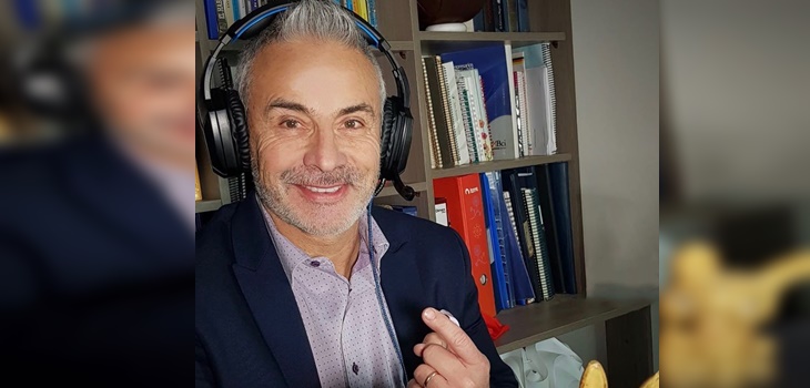 La dinámica familiar de Juvenal Olmos: piezas separadas con su esposa y se prepara para ser abuelo