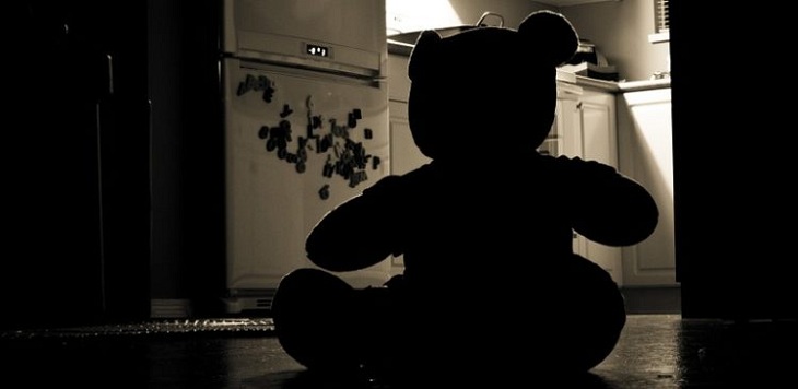 Declaran culpable a hombre que obligó a ver pornografía y violó a hija de su pareja en Osorno