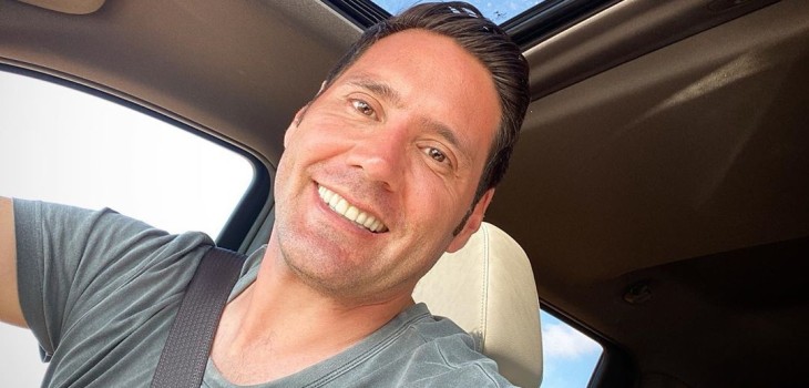 Pancho Saavedra sacó risas comparando su imagen de niño con un famoso meme