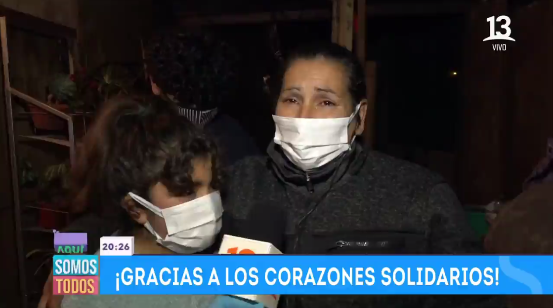 Noble acto de Pancho Saavedra en Aquí Somos Todos: regaló $1 millón para que madre obtuviera vivienda