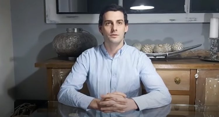 Reportaje revela que Martín Pradenas entregó su computador con más de 14 mil fotografías eliminadas